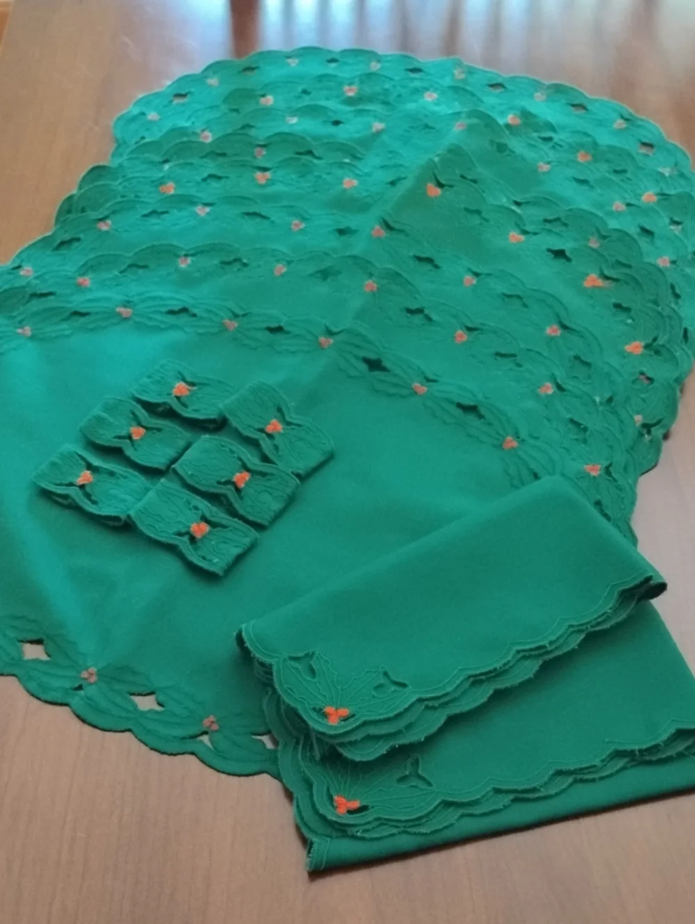 Vintage Holiday Green Embroidered Table Linen Set with Red Accents